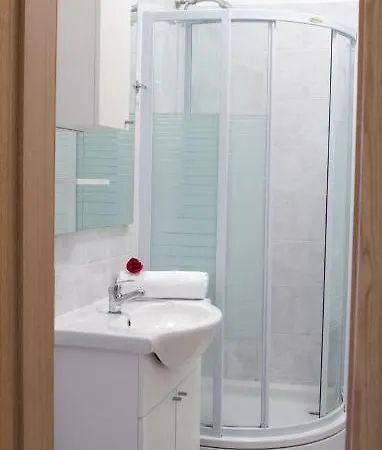 アパート Rina ツァヴタット